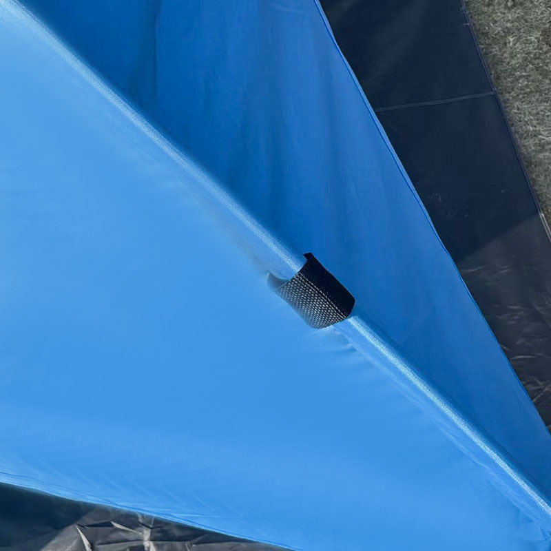 Lightweight, Three-Sided Ventilated Beach Tent