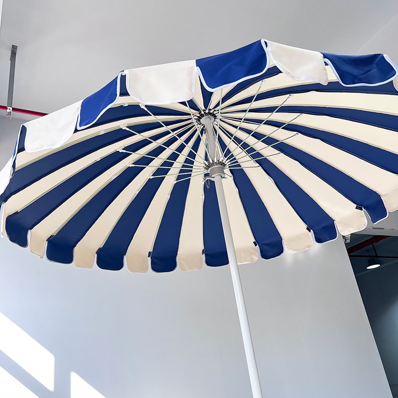 2.5M Blue And White Patchwork Pagoda Umbrella